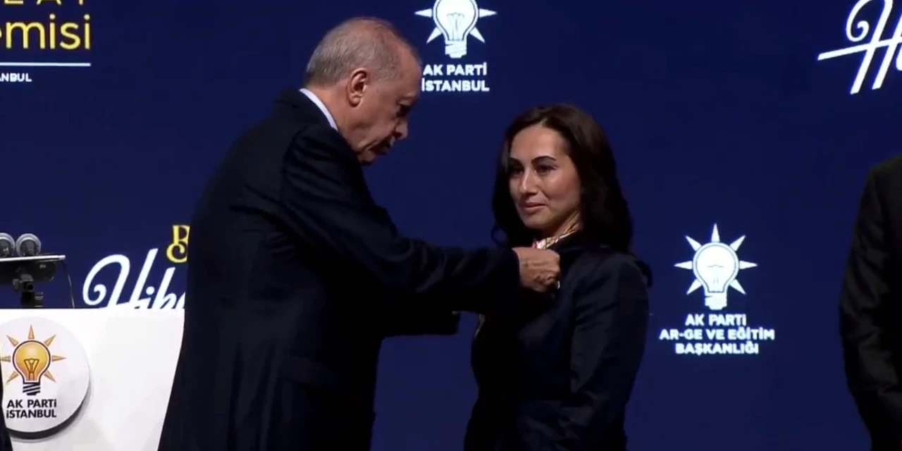 AKP'ye geçen Özlem Vural, AKP'li 3 ismi başkan yardımcısı yapmış!