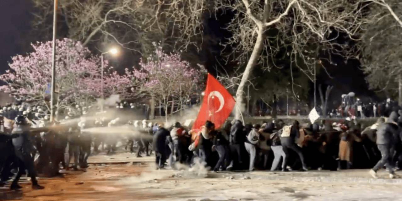 Emniyet'e göre yüze biber gazı sıkılması kanuna uygun