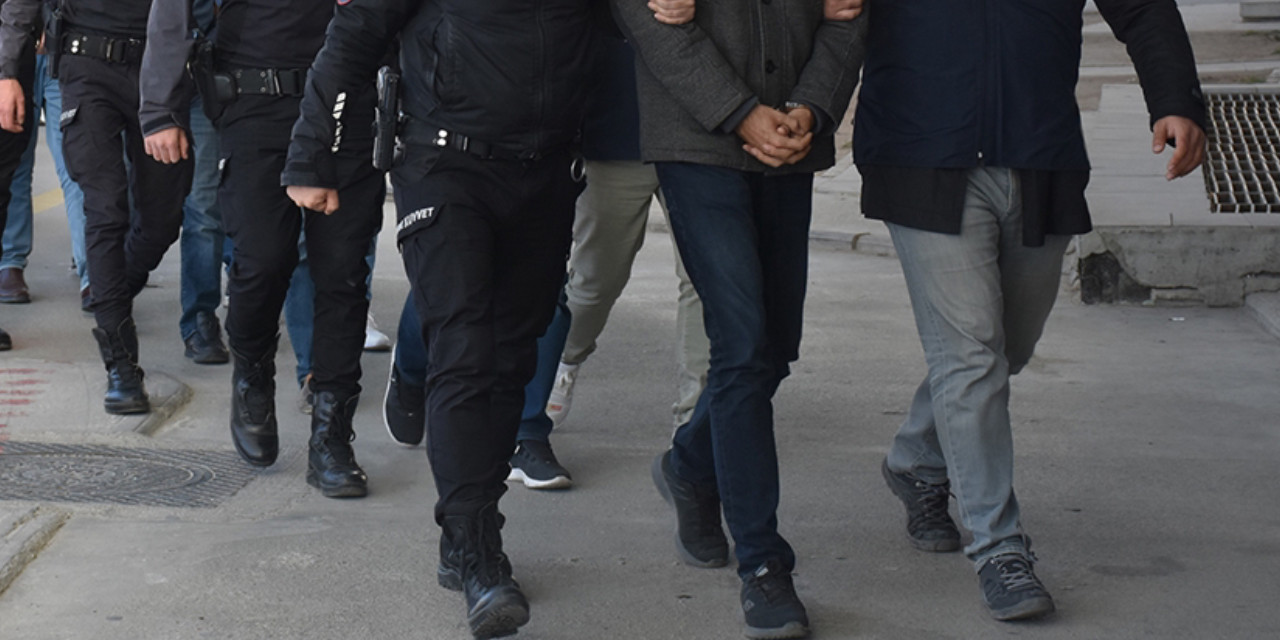 Antalya'da ünlü turizmcilere operasyon! 8 kişi gözaltında