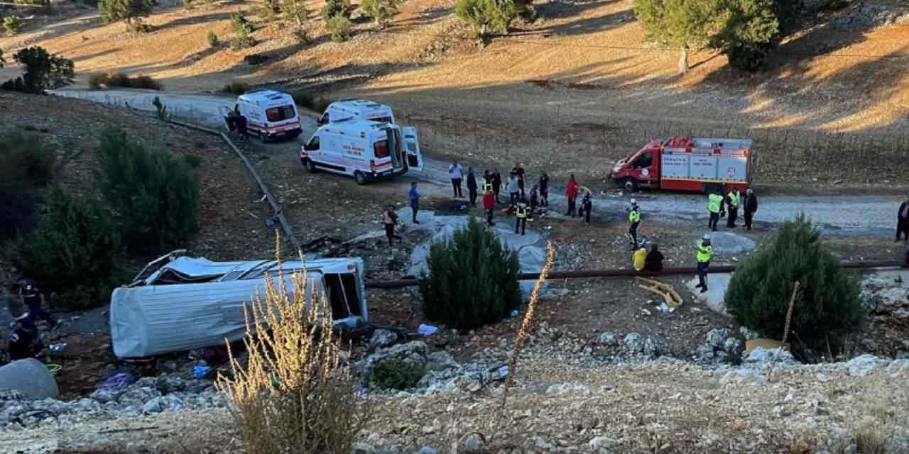 5 kişi ölmüştü: Katliam gibi kazada şoför ehliyetsiz çıktı!