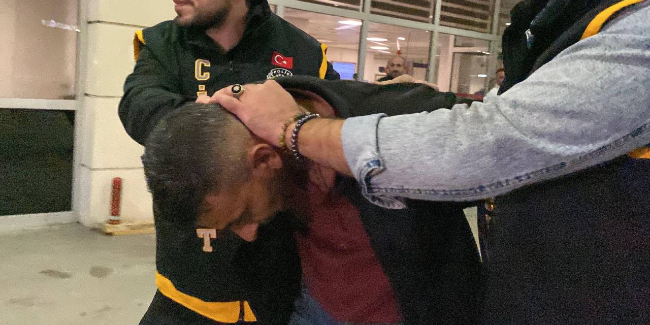 Eski eşi ile yanındaki kişiyi bıçaklamıştı: Yakalanan saldırgan suç makinesi çıktı