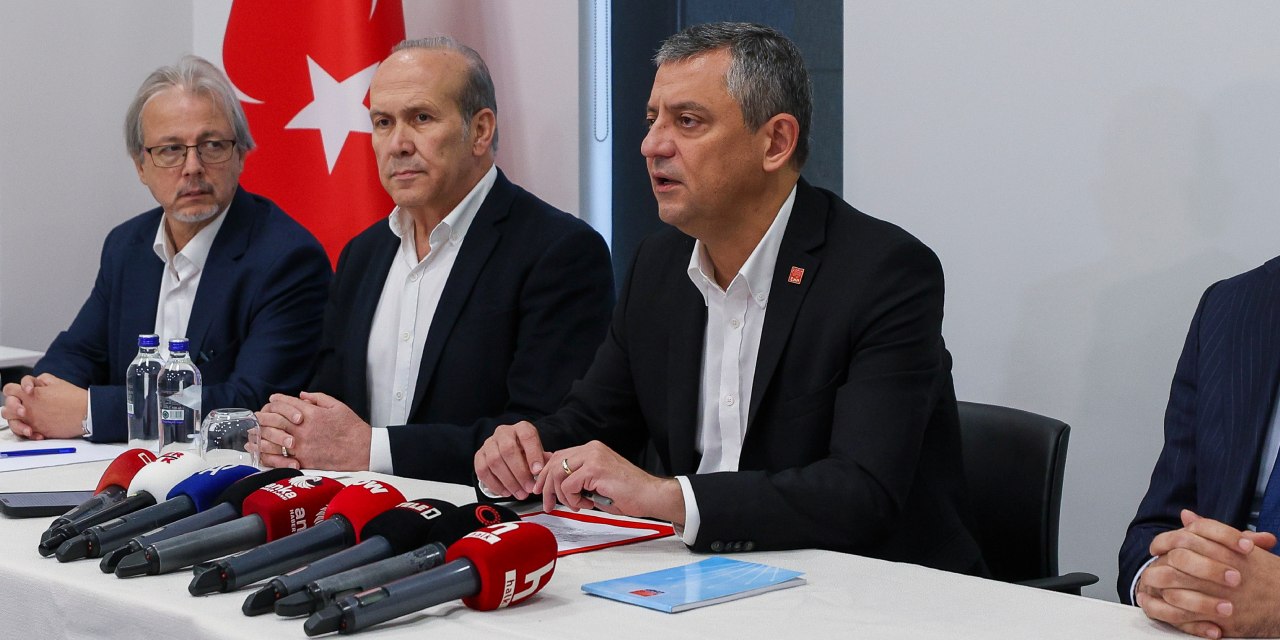 AKP süreçte samimi mi? Özel'den Demirtaş tepkisi