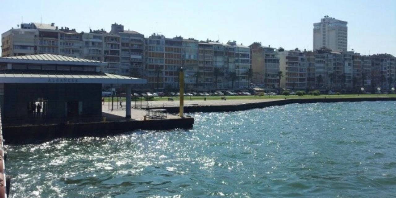 İzmir'de denizde erkek cesedi bulundu