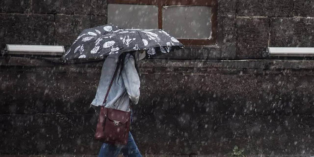 Soğuk ve yağışlı hava sürüyor: Meteoroloji'den kuvvetli sağanak uyarısı!