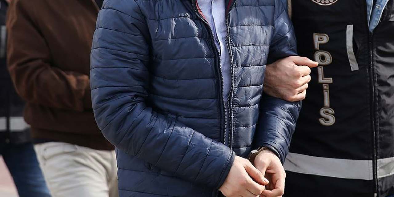 İran uyruklu adamın mide ve bağırsağından 1 kiloya yakın eroin çıktı