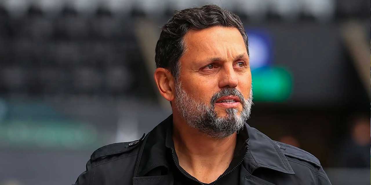 Erol Bulut eşyalarını toplamaya başladı