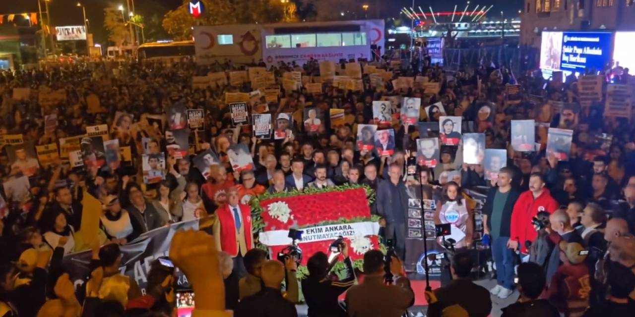 Gar Katliamı'nın 10. yılında hayatını kaybedenler İstanbul'da anıldı
