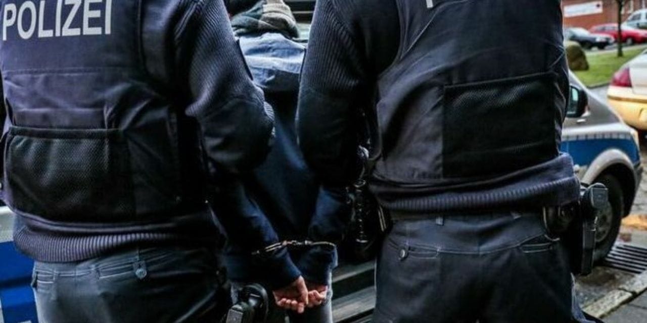 Sadece 14 yaşında! 200 farklı suçtan tutuklandı