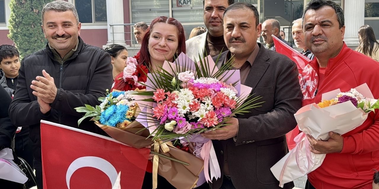 Avrupa Şampiyonu olan Yonca Gül'e Kırşehir'de coşkulu karşılama