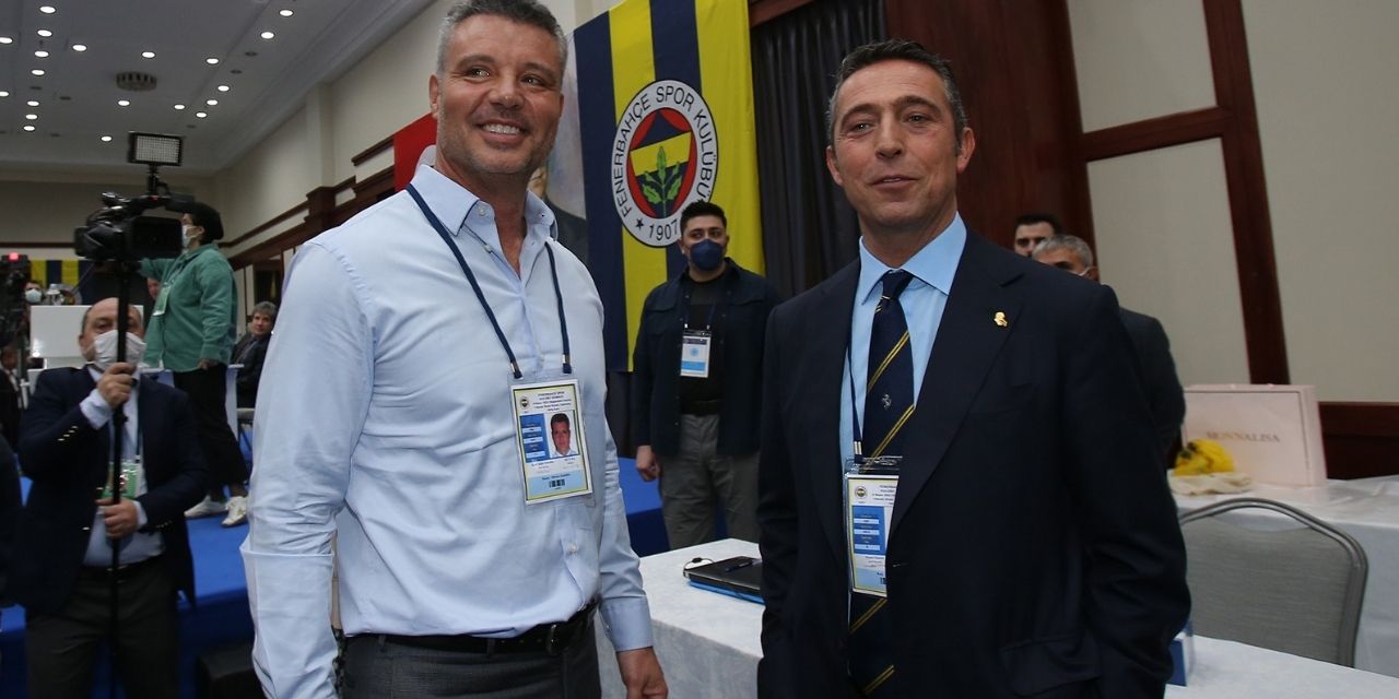 Fenerbahçe KAP'a bildirdi: Yönetim değişti