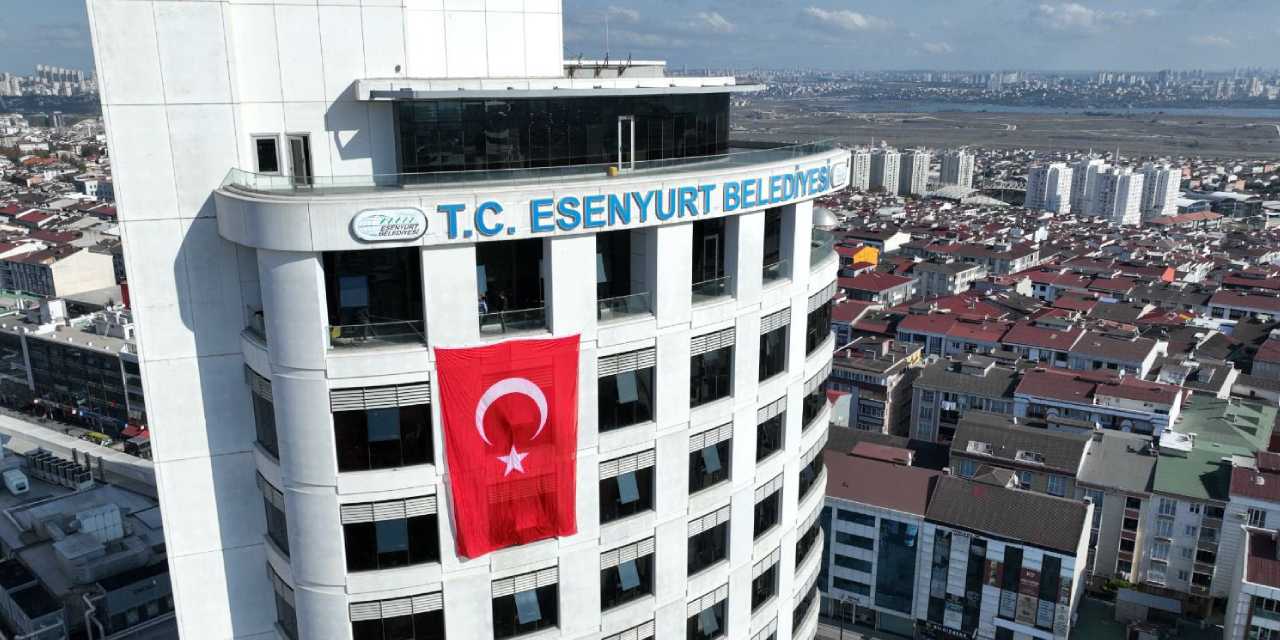 Esenyurt kayyumu sucuğu da AKP’li isimden aldı!