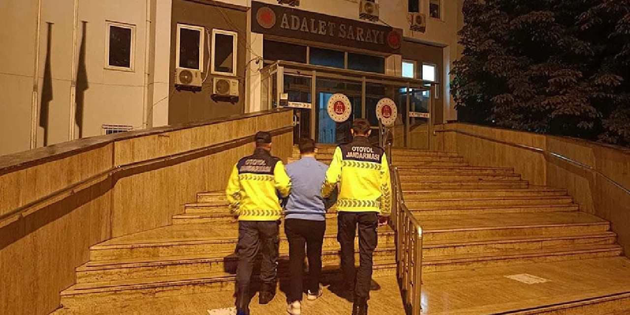 Trafikte sıkıştırdığı aracın kaza yapmasına neden olmuştu: O maganda tutuklandı!