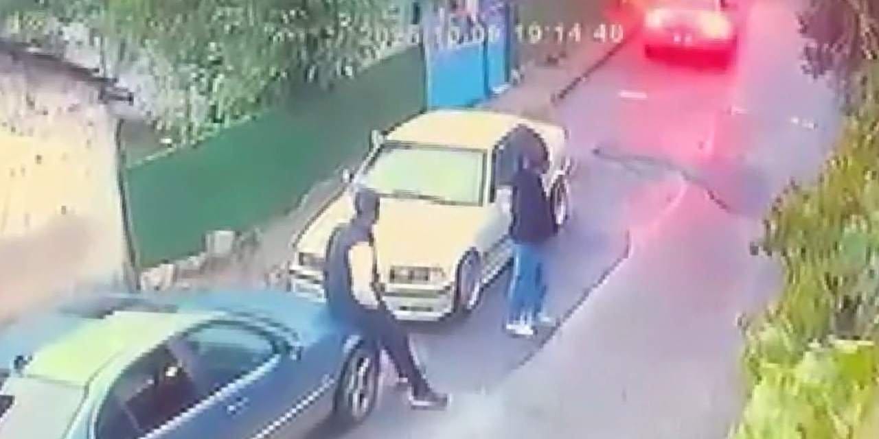Sokak ortasında dehşet: Rastgele ateş açıp bir kişiyi kaçırdılar