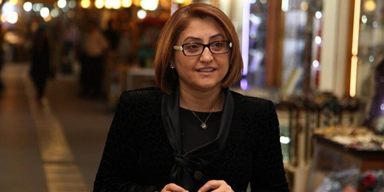 AKP'li Fatma Şahin'in saklamaya çalıştığı 780 bin liralık skandal ortaya çıktı çıktı