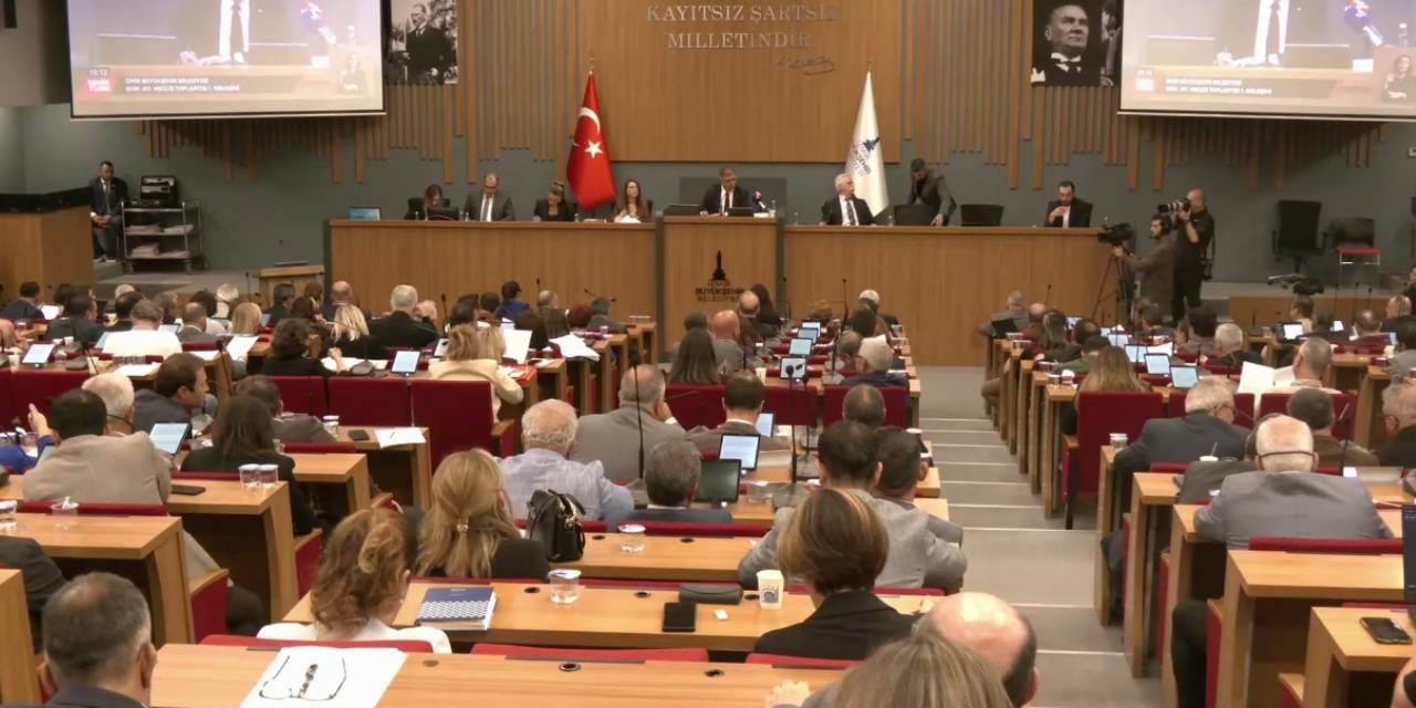 İzmir Büyükşehir Meclisi’nde Ekim toplantısında gündem ne oldu?
