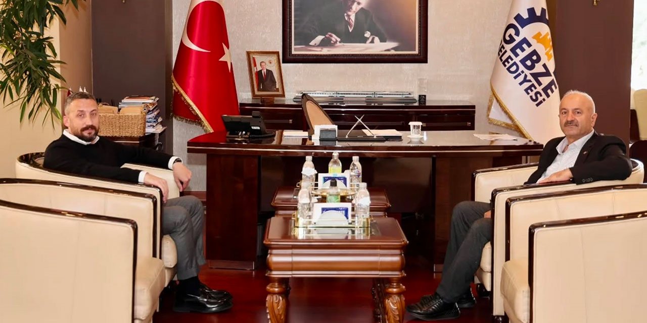 Dün istifa etti: Görevine geri döndü