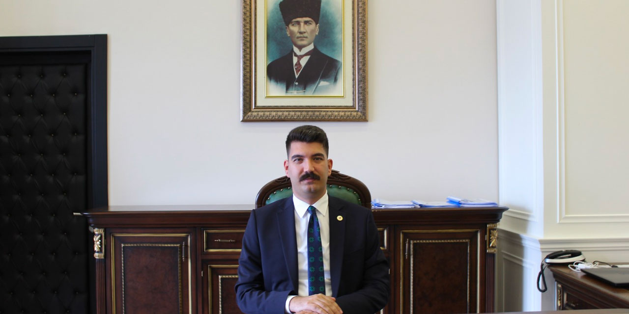 Kaymakam futbolcu oldu