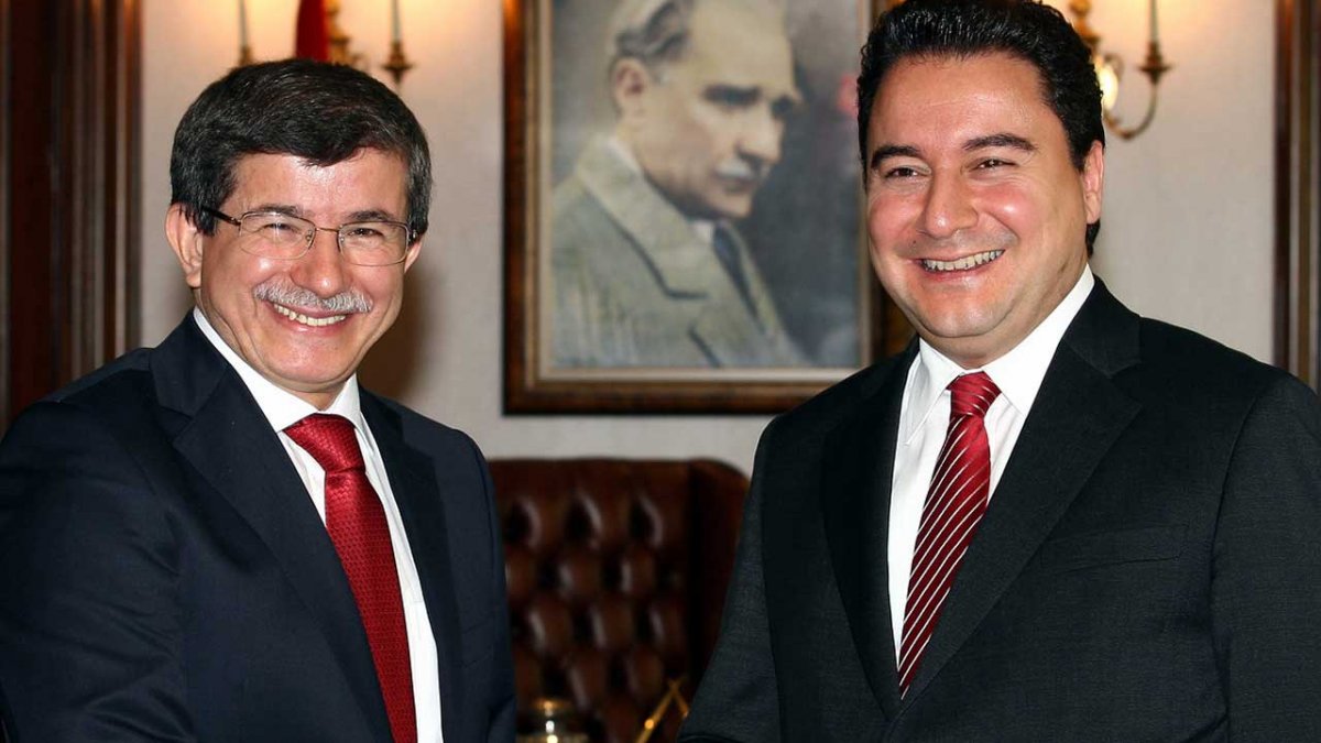 Babacan ve Davutoğlu AKP'yi korkuttu! İktidarda yüzde 2 paniği
