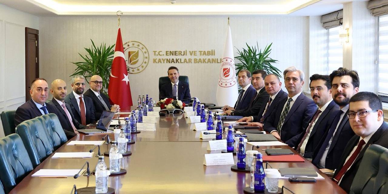 Bakan Bayraktar duyurdu: 1 milyar dolarlık yatırımda son aşamaya gelindi