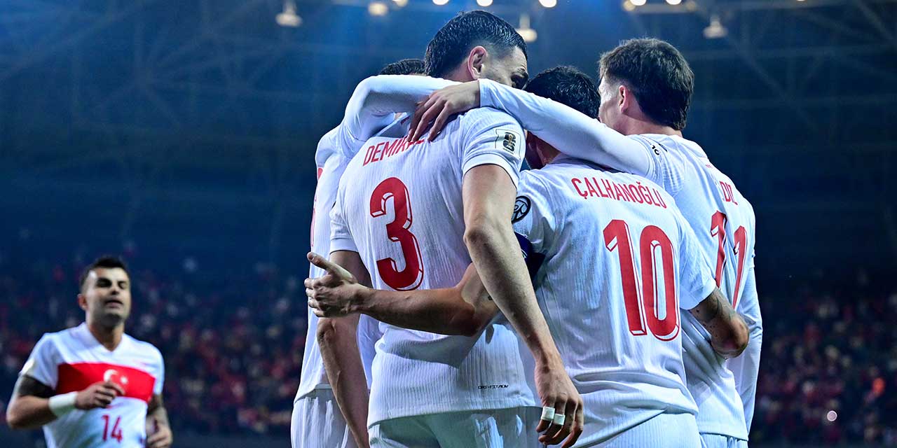 Ay yine parlıyor yıldız yine ışıldıyor: Milli takım bize ne anlatıyor?