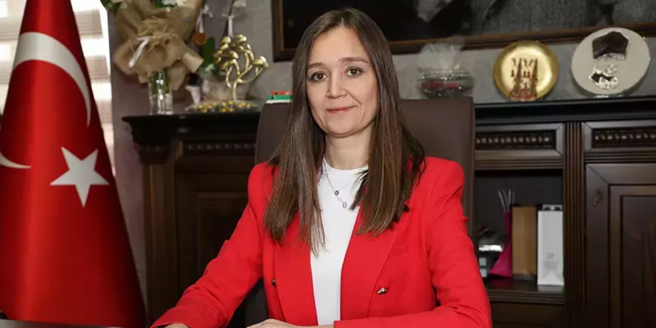 CHP'li belediye başkanına hakaret eden gazetecilere hapis cezası