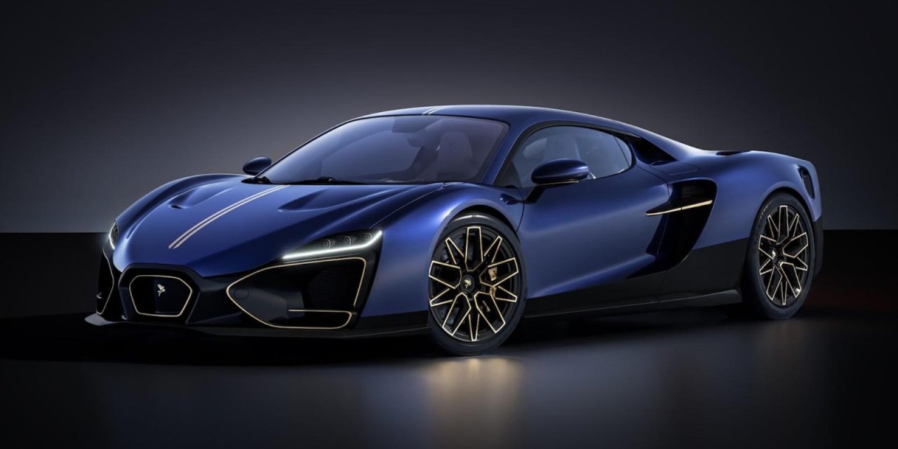 Yapay zeka kullanılarak tasarlanan ilk hiper otomobil tanıtıldı