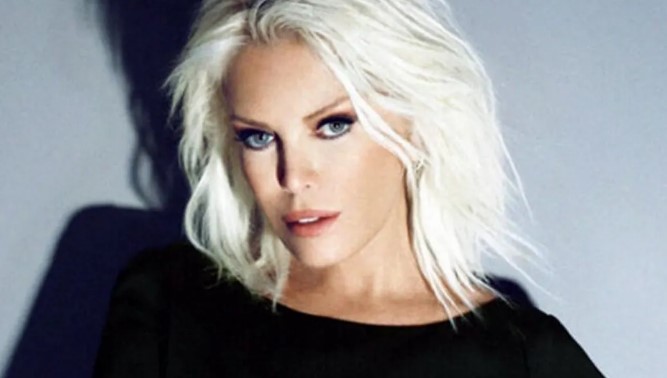 Ajda Pekkan: 'Gülşen beni hoplatıyor'