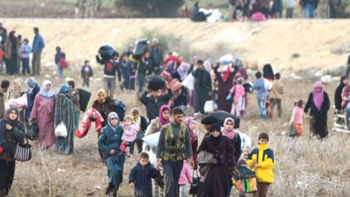 AA: En az 25 bin sivil daha İdlib'den Türkiye sınırına göç etti