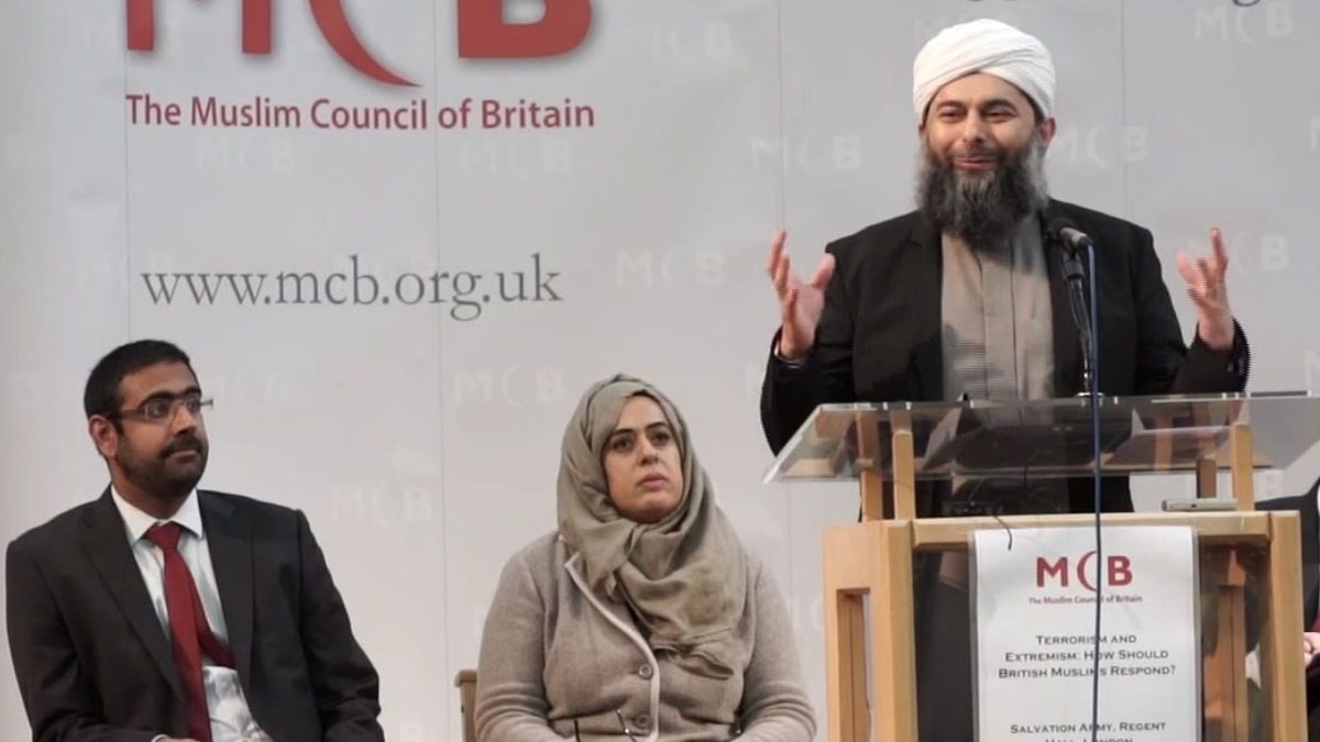 İngiltere Müslüman Konseyi'nin çağrısı sonrası aşılama sayısında belirgin düşüş