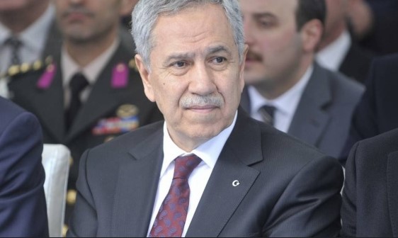 Bülent Arınç: '6 ay sonra yerimizi gençlere bırakacağız'