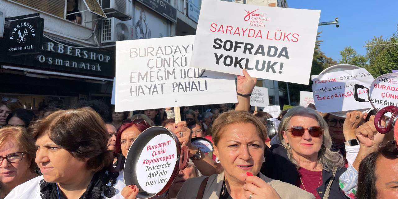 CHP'li kadınlardan 'boş tencere' eylemi!