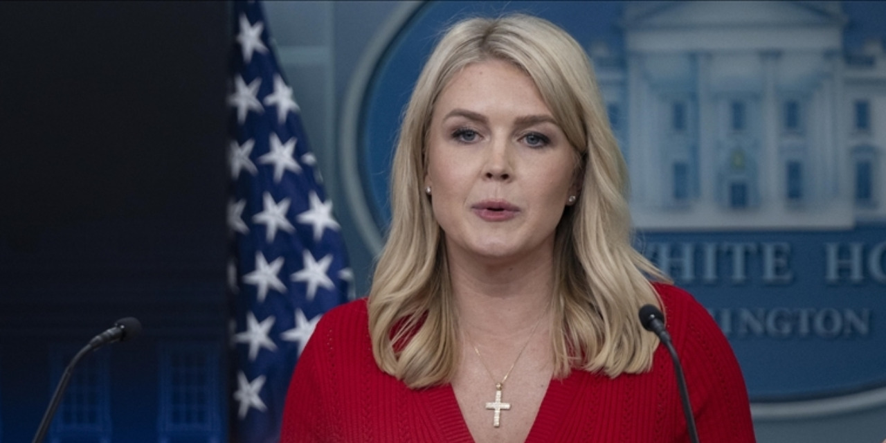 Trump'ın sözcüsünden gazeteciye çok büyük terbiyesizlik! Seviyeyi yerlere düşürdü