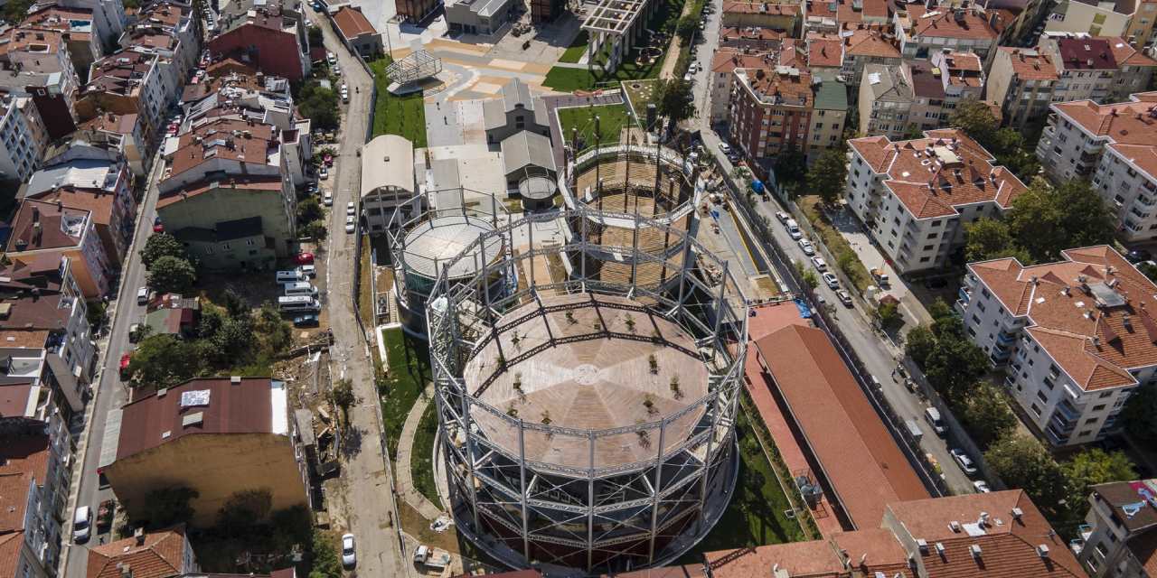 Bu yasa geçerse İBB'nin en gözde taşınmazları elinden alınacak! Gökan Zeybek açıkladı