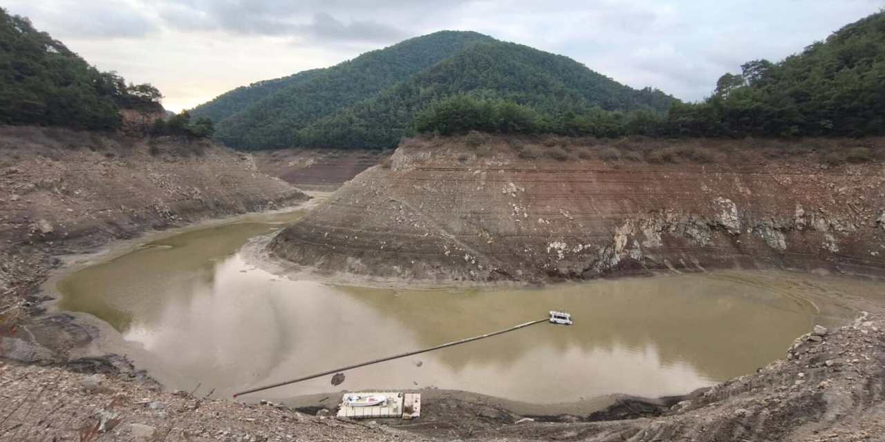 Barajlar alarm veriyor: Balçova Barajı da dibi gördü