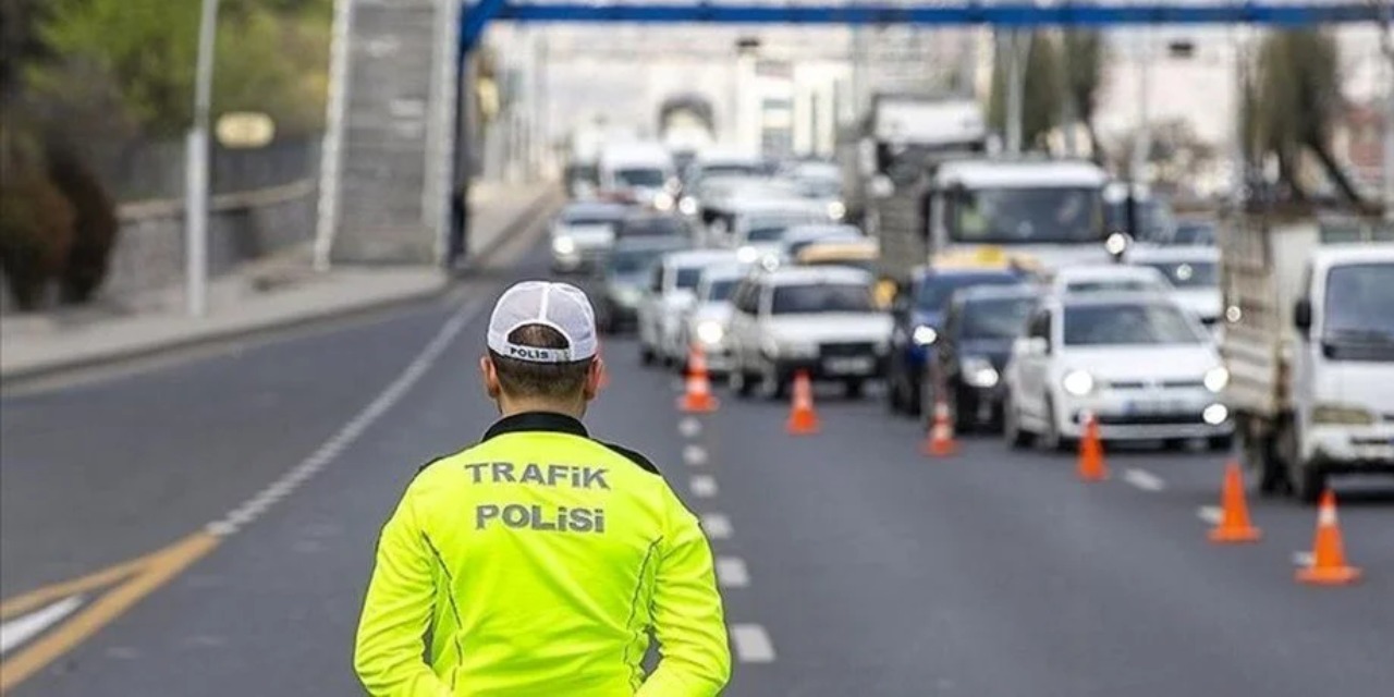 İstanbul'da bazı yol ve caddeler trafiğe kapatıldı