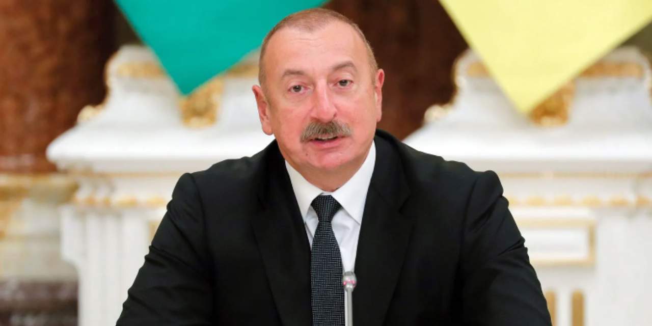 Azerbaycan'da darbe girişimi iddiası! Putin'in telefonu mu engelledi?