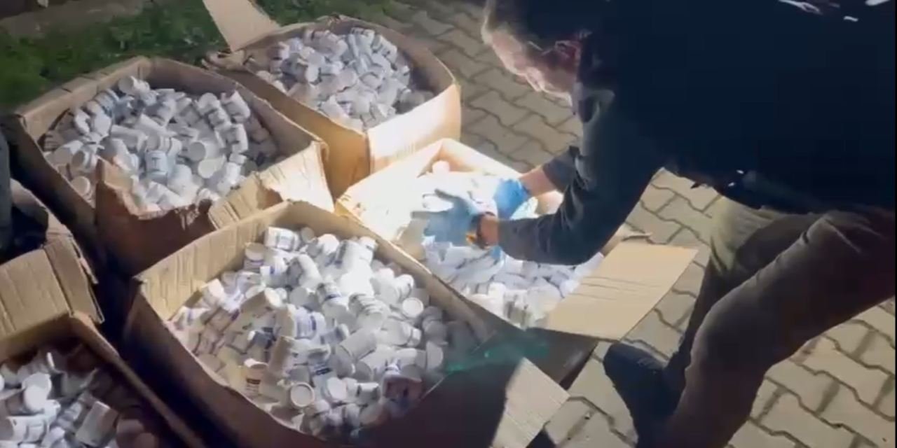 Samsun'da TIR operasyonu: 153 binden fazla sentetik hap ele geçirildi