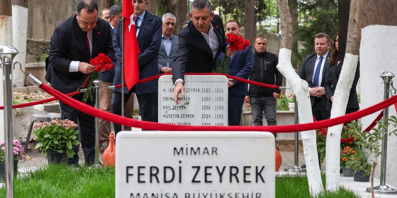 Özgür Özel'den Ferdi Zeyrek'in kabrine ziyaret