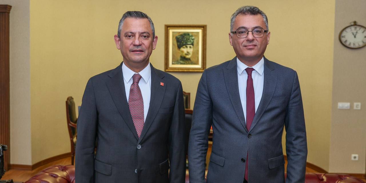 Özgür Özel'den Erhürman'a tebrik: "KKTC, milli iradeye, çıkarları için dışarıdan müdahale eden zihniyete cevabını vermiştir"