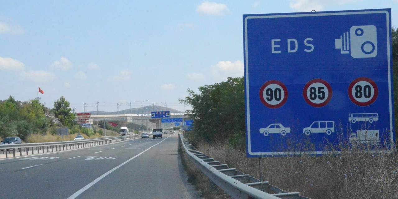 AKP'den EDS'lere siyaset ayarlı düzenleme! 'CHP'li belediyeye gidiyor diye sistemi kapattılar'