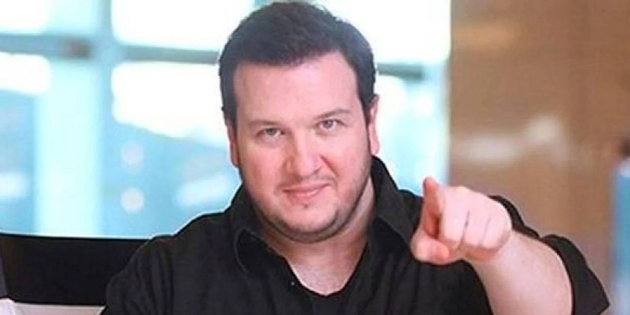 Ünlü komedyen, yılbaşı paylaşımını eleştireceklere öyle bir yanıt verdi ki...