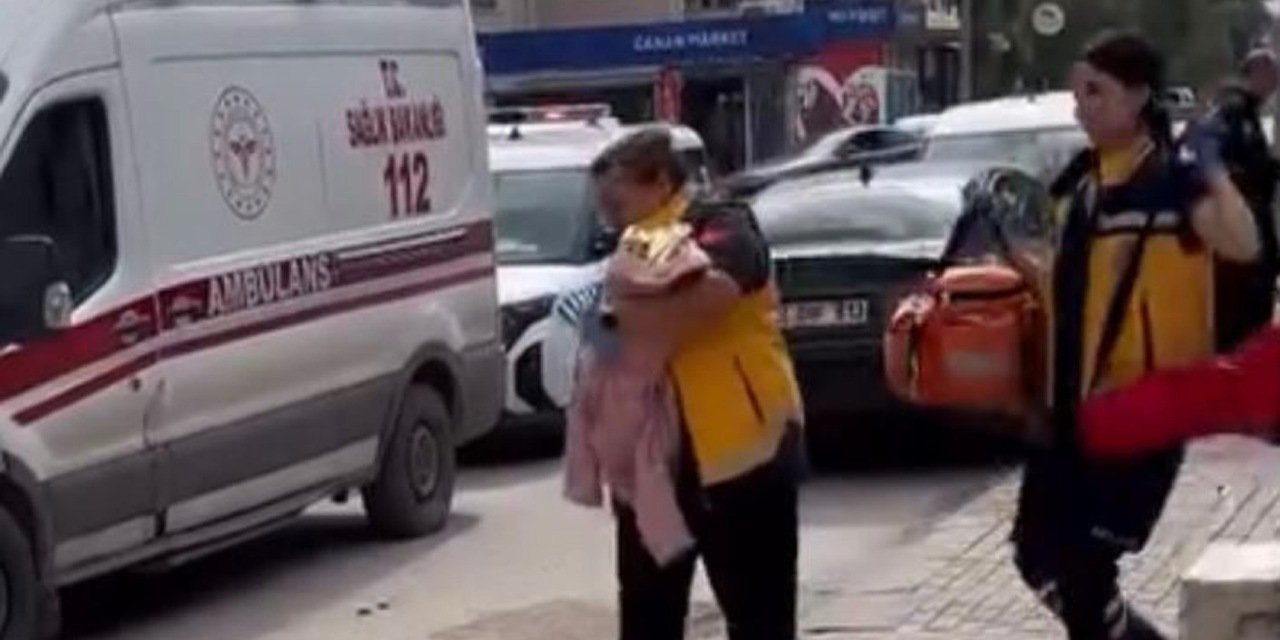 İzmir'de cami avlusuna terk edilen bebek yoğun bakımda