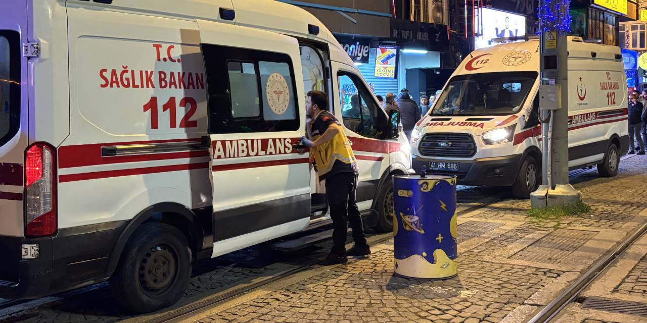 İki grup arasındaki tartışma silahlı kavgaya döndü