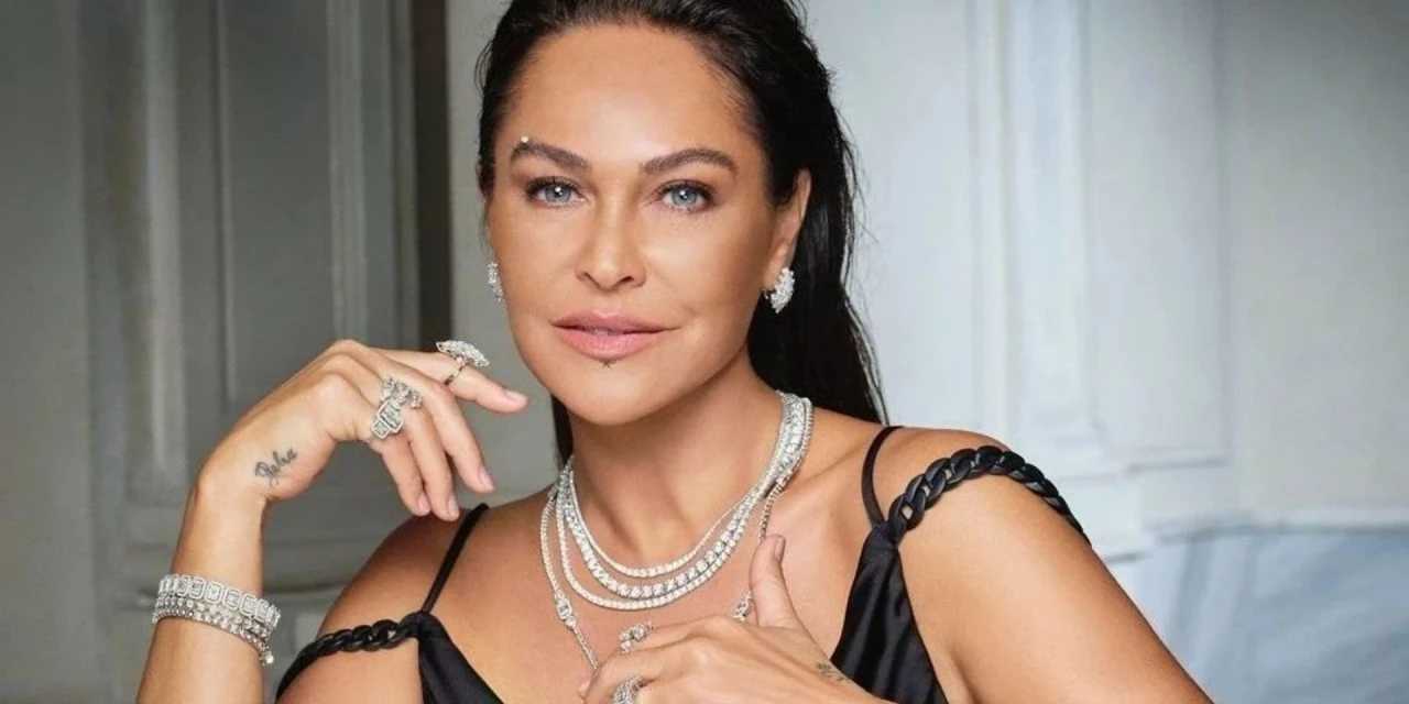 Hülya Avşar geri döndü: Yeni imajı gündem oldu