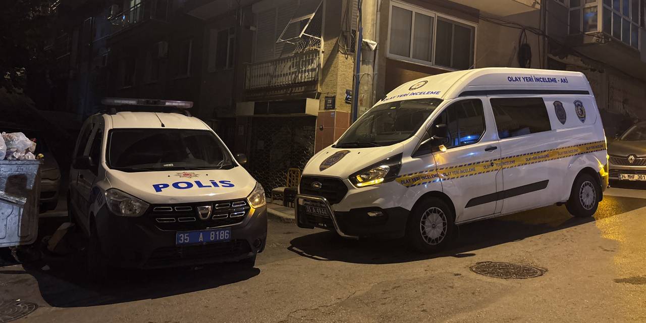 İzmir'de birlikte yaşadığı kadını silahla vurdu