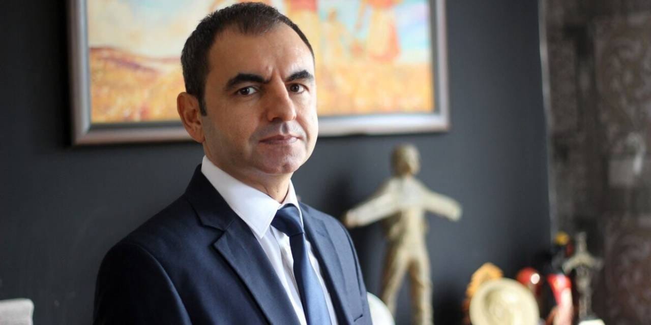 Gazeteci Ercüment Akdeniz hakim karşısında! 22 Şubat'tan beri tutuklu