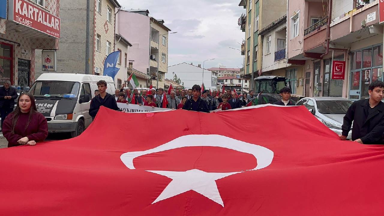 Sivas'ta Filistin'e destek yürüyüşü