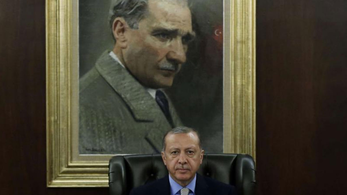Erdoğan, Merkez Bankası Başkanı'nı neden görevden aldığını açıkladı: Laf dinlemiyordu adam