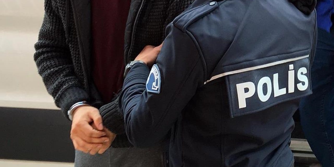 Kadın sürücüye saldıran trafik magandası yakalandı