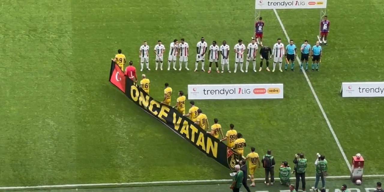 Amedspor-İstanbulspor maçı öncesi tribünlerde gerginlik